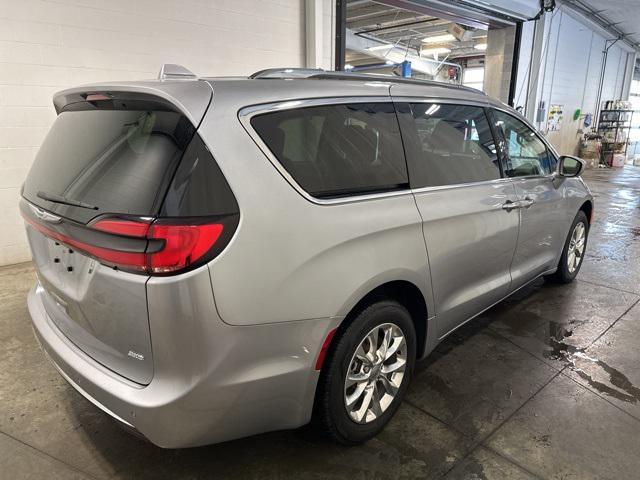 used 2021 Chrysler Pacifica car, priced at $28,862