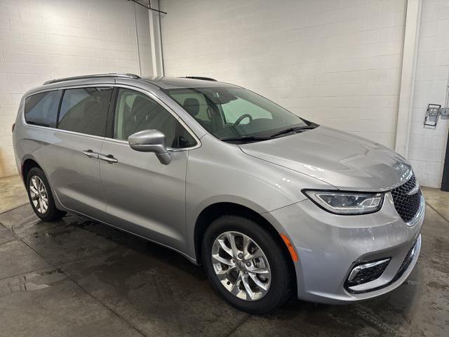 used 2021 Chrysler Pacifica car, priced at $28,862