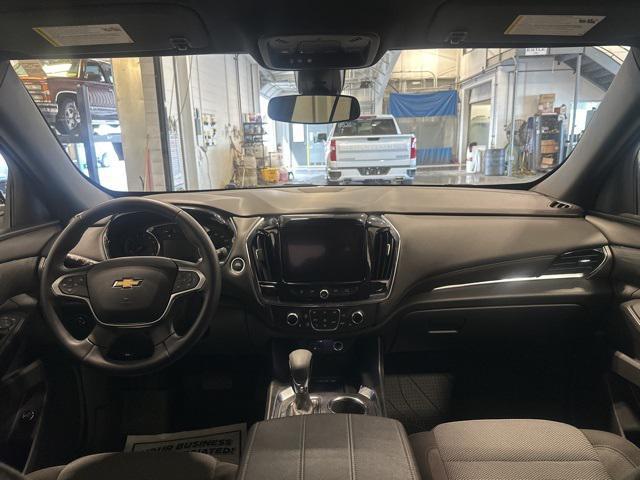 used 2023 Chevrolet Traverse car, priced at $29,699
