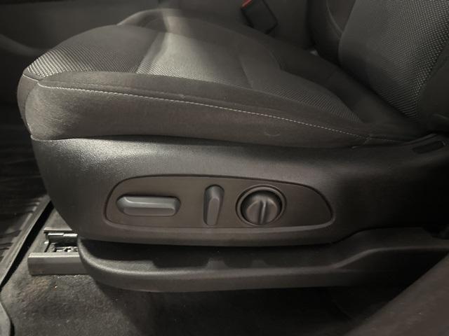 used 2023 Chevrolet Traverse car, priced at $29,699