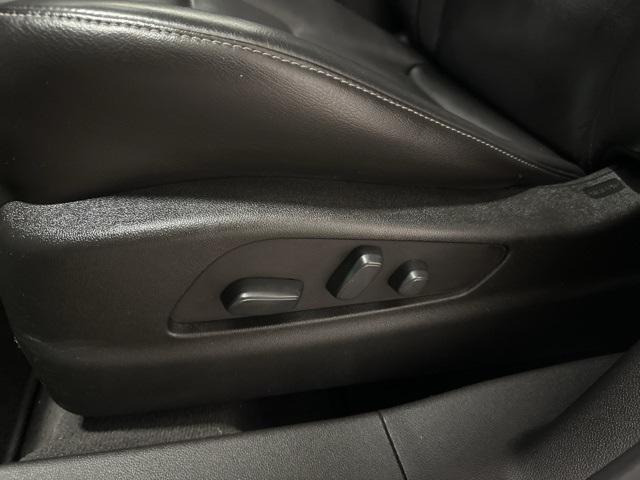 used 2021 Cadillac XT4 car, priced at $22,222