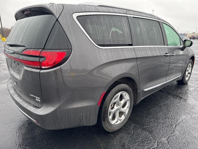 used 2021 Chrysler Pacifica car, priced at $31,643