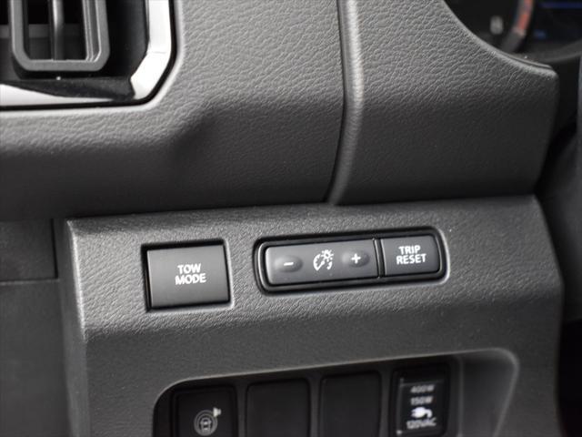 new 2025 Nissan Frontier car, priced at $43,797