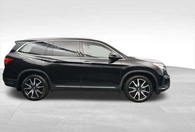 used 2021 Honda Pilot car, priced at $29,999