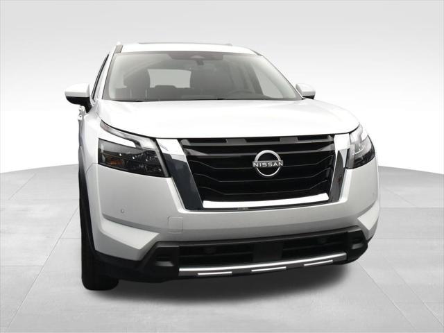 new 2025 Nissan Pathfinder car, priced at $46,722