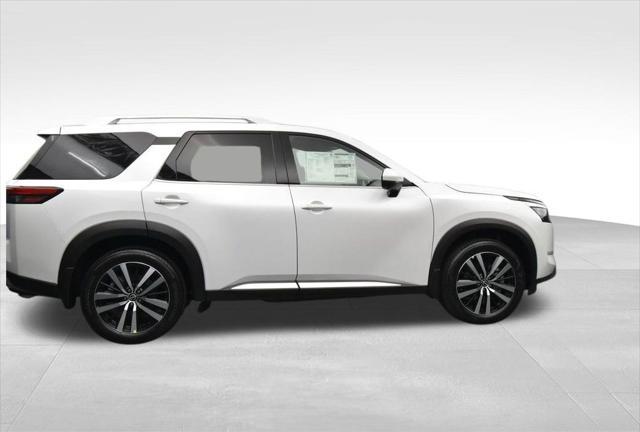 new 2025 Nissan Pathfinder car, priced at $46,722