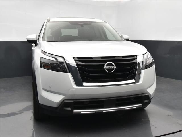 new 2025 Nissan Pathfinder car, priced at $45,916