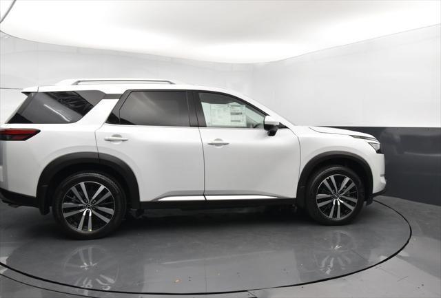 new 2025 Nissan Pathfinder car, priced at $45,997