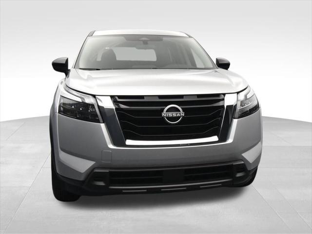 new 2025 Nissan Pathfinder car, priced at $35,785