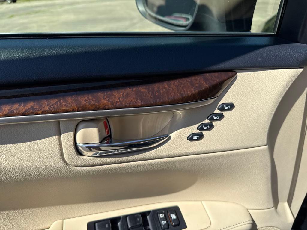 used 2015 Lexus ES 350 car, priced at $17,860