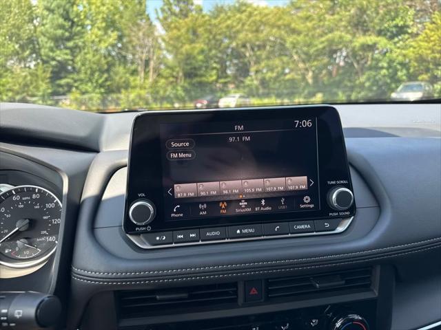 new 2025 Nissan Rogue car, priced at $27,950