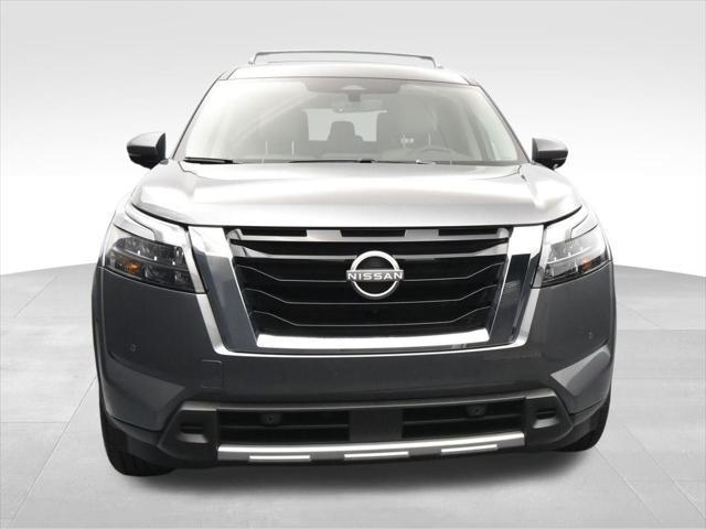 new 2025 Nissan Pathfinder car, priced at $40,284