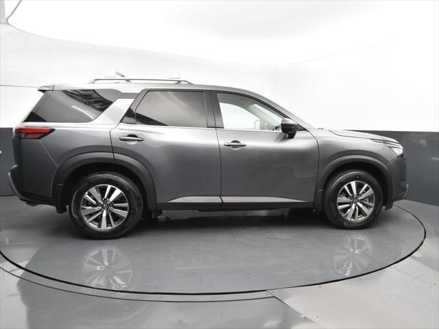new 2025 Nissan Pathfinder car, priced at $40,216