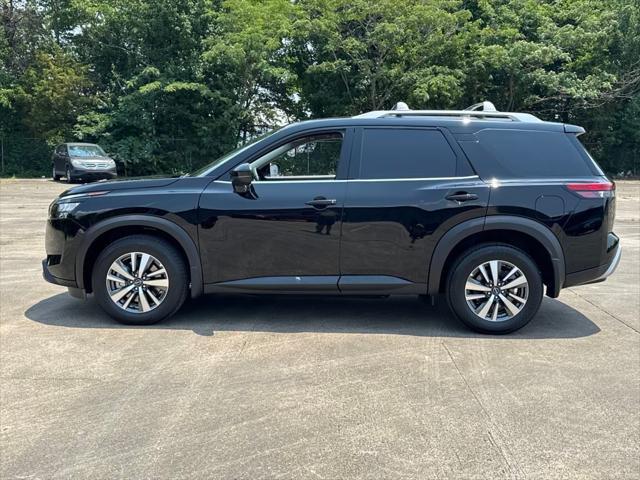 new 2025 Nissan Pathfinder car, priced at $42,084