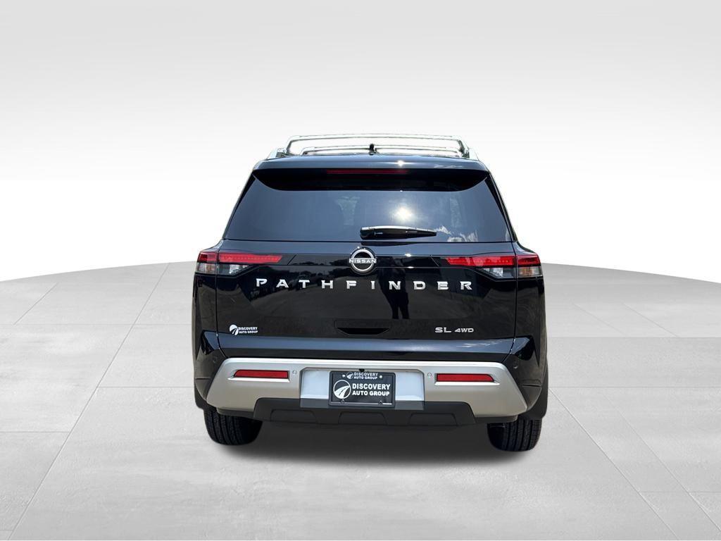 new 2025 Nissan Pathfinder car, priced at $39,084