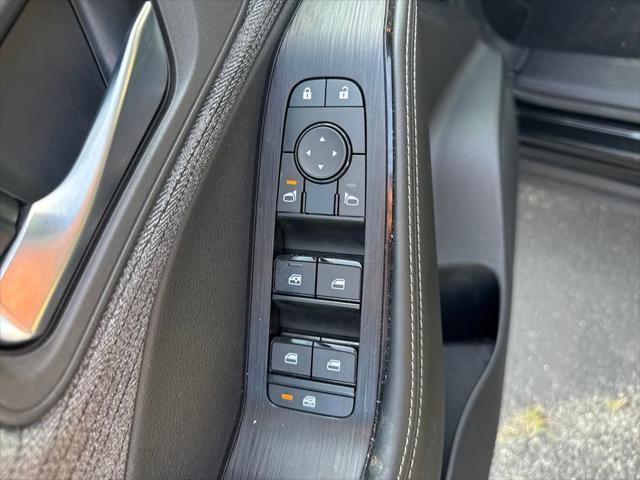 used 2023 Nissan Rogue car, priced at $25,163