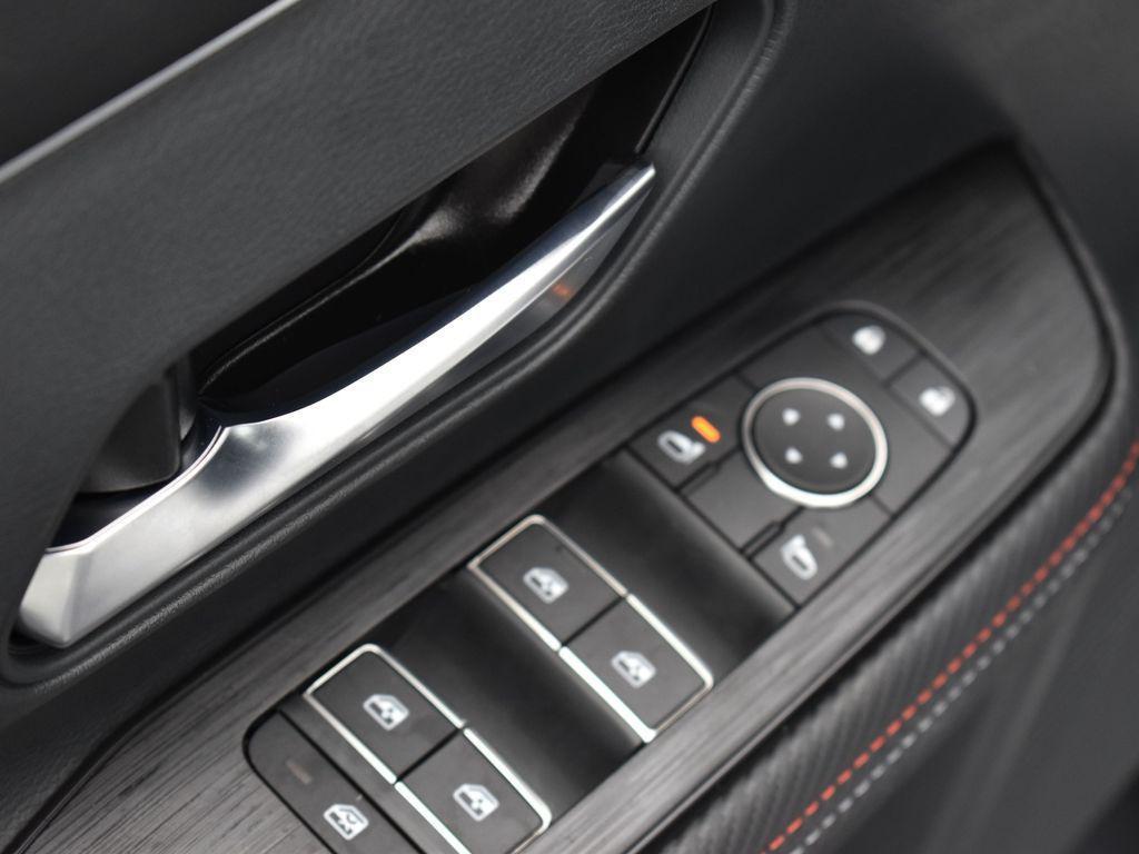 new 2025 Nissan Kicks car, priced at $25,477