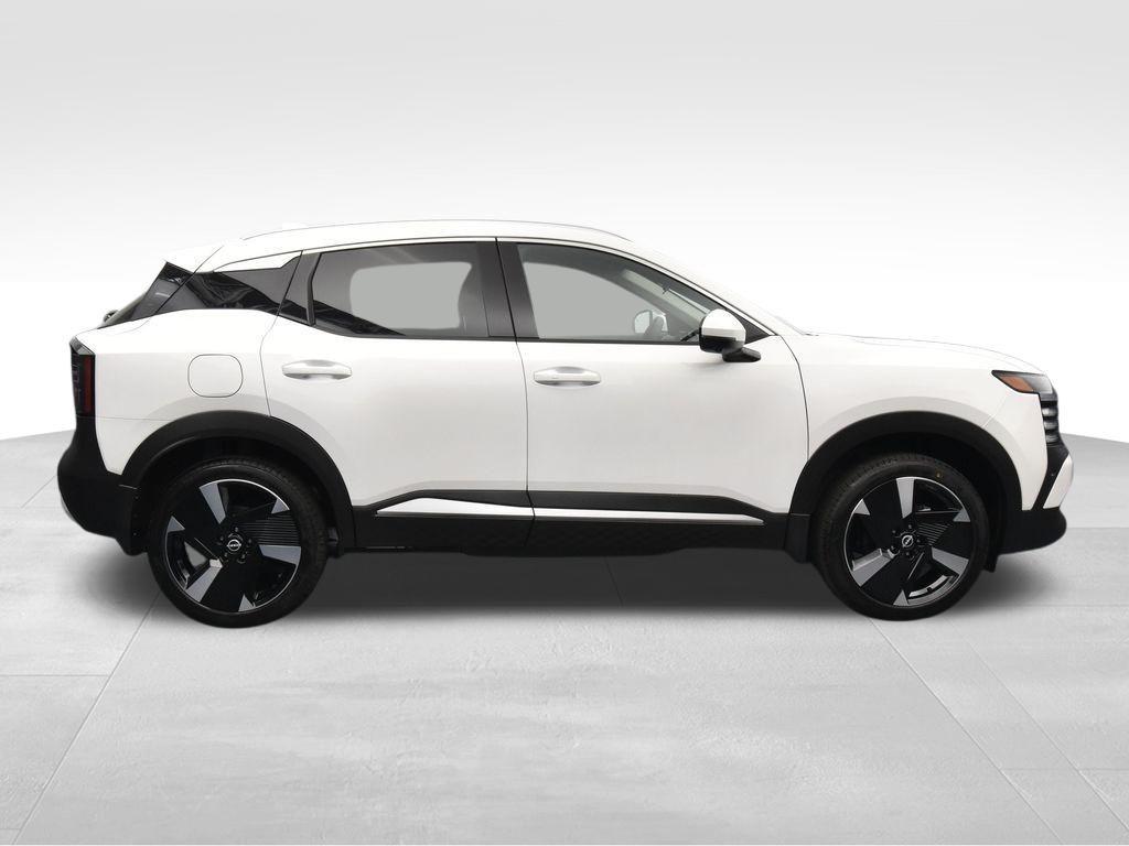 new 2025 Nissan Kicks car, priced at $25,477