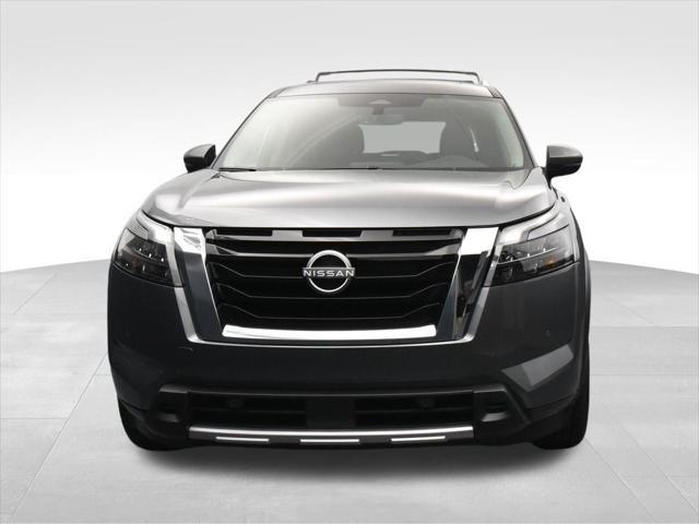 new 2025 Nissan Pathfinder car, priced at $44,075