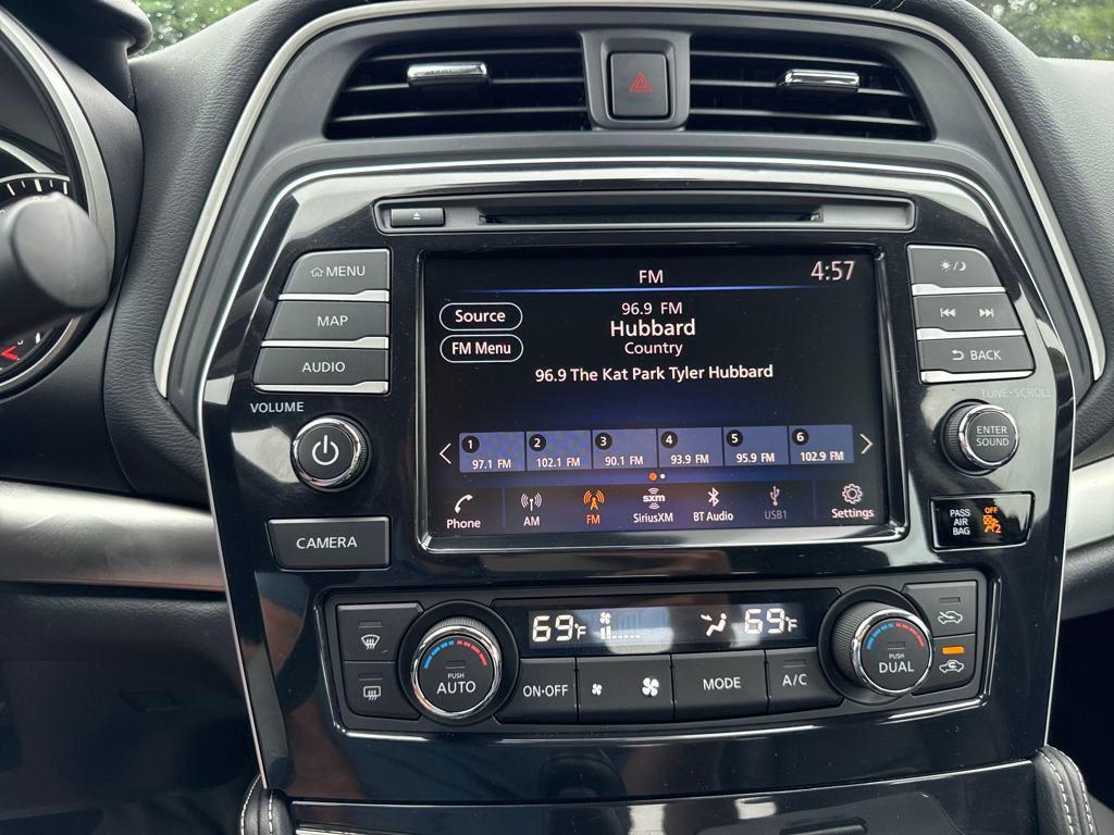 used 2022 Nissan Maxima car, priced at $21,922