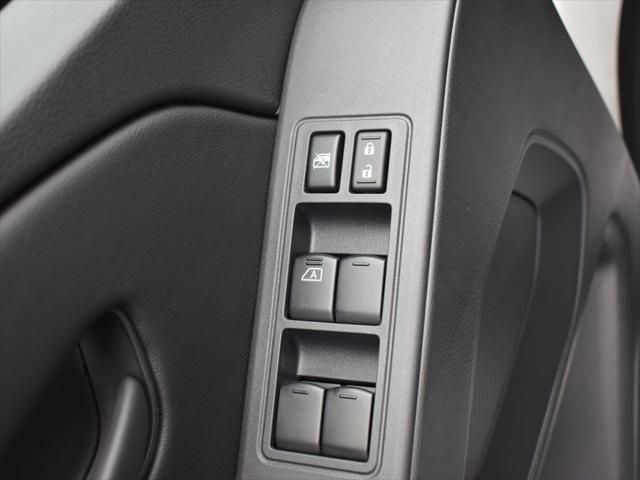 new 2025 Nissan Frontier car, priced at $33,434
