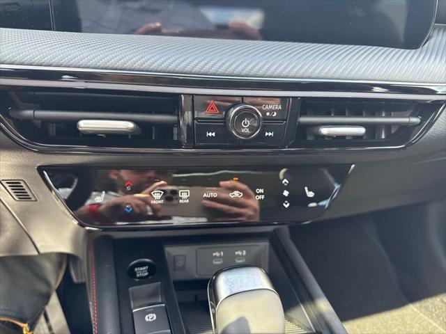 new 2025 Nissan Kicks car, priced at $30,484