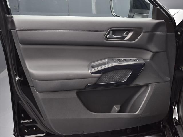 new 2025 Nissan Pathfinder car, priced at $37,417