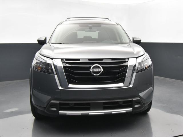 new 2025 Nissan Pathfinder car, priced at $40,228