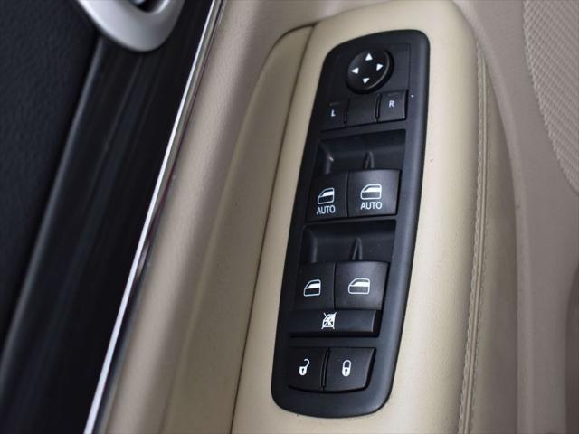 used 2020 Jeep Grand Cherokee car, priced at $23,162