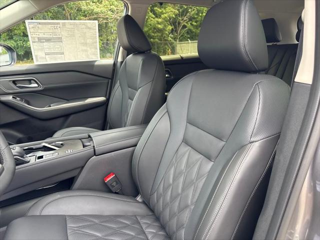 new 2025 Nissan Rogue car, priced at $38,034