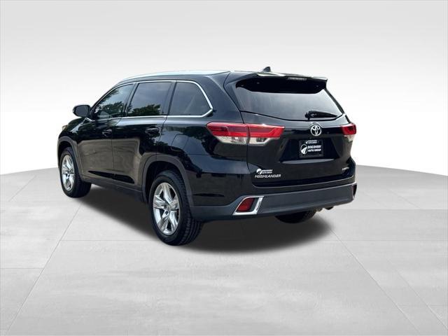used 2017 Toyota Highlander car, priced at $24,439