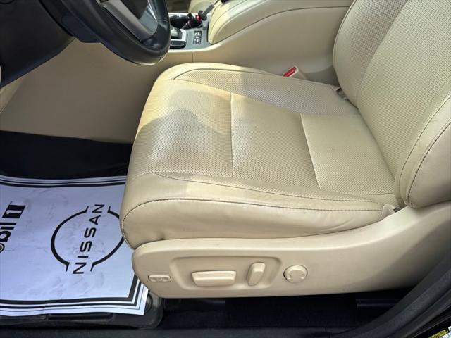 used 2017 Toyota Highlander car, priced at $24,439