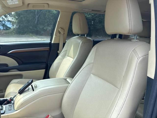 used 2017 Toyota Highlander car, priced at $24,439