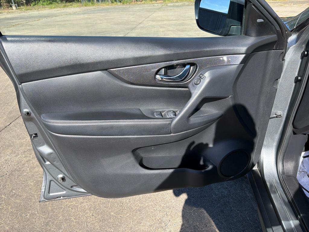 used 2017 Nissan Rogue car, priced at $14,110