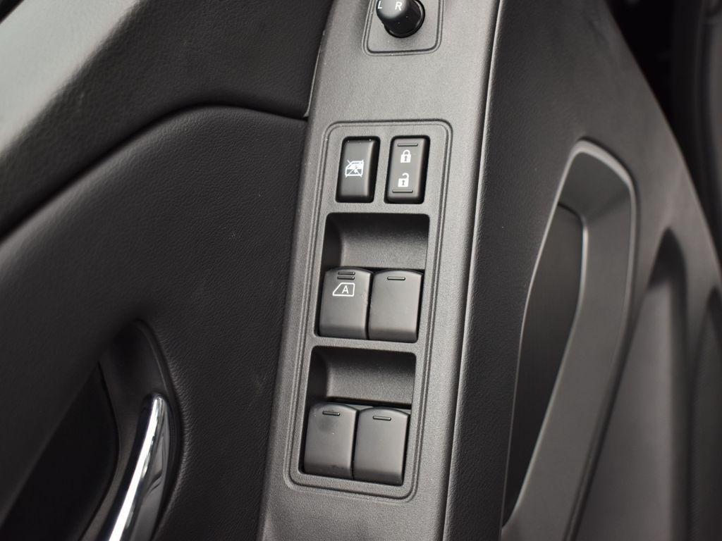 new 2025 Nissan Frontier car, priced at $33,568