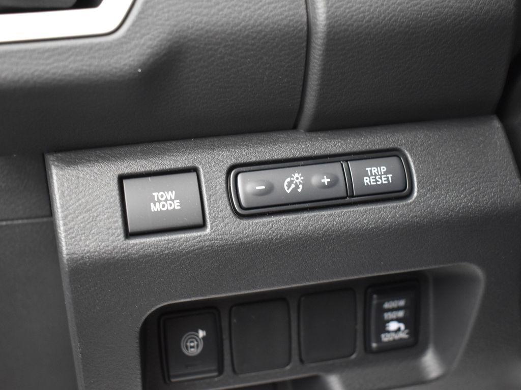 new 2025 Nissan Frontier car, priced at $33,568