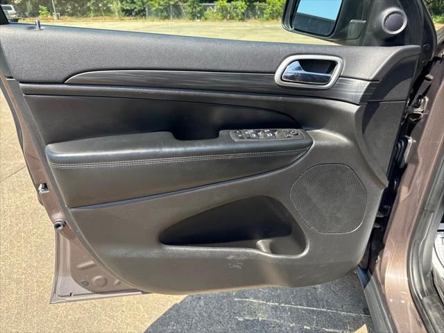 used 2019 Jeep Grand Cherokee car, priced at $17,745