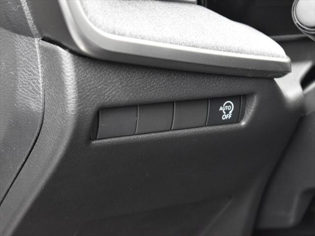 new 2025 Nissan Kicks car, priced at $25,347