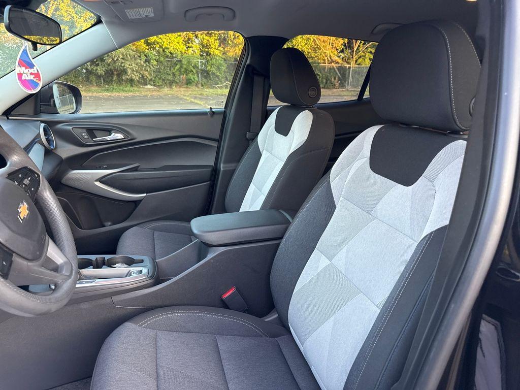 used 2024 Chevrolet Trax car, priced at $20,985
