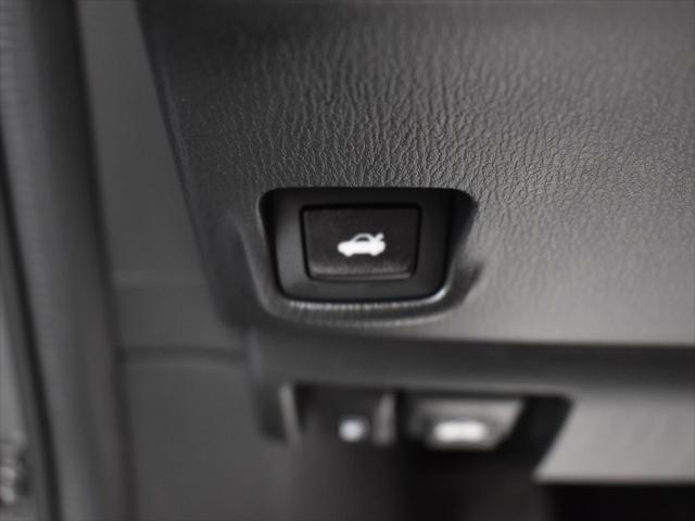used 2018 Mazda Mazda6 car, priced at $19,918