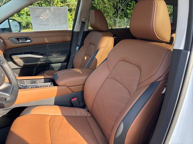 new 2025 Nissan Pathfinder car, priced at $47,509
