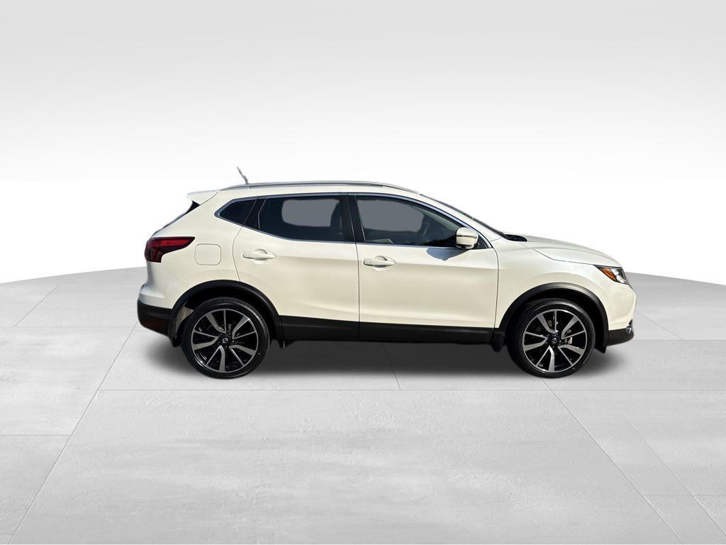 used 2018 Nissan Rogue Sport car, priced at $17,244