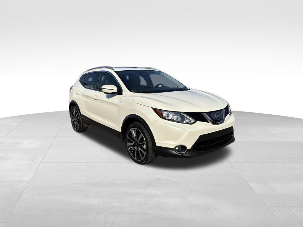 used 2018 Nissan Rogue Sport car, priced at $17,244