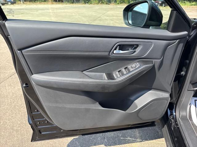 new 2025 Nissan Rogue car, priced at $32,300