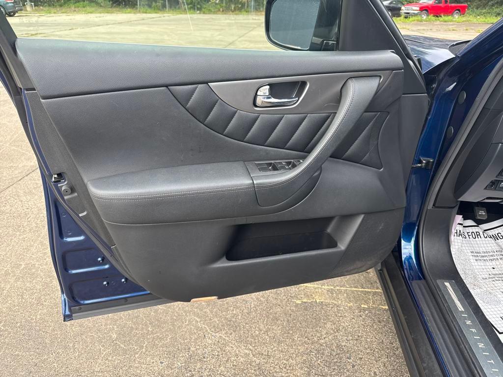 used 2017 INFINITI QX70 car, priced at $19,999