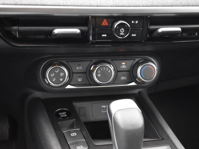 new 2025 Nissan Kicks car, priced at $24,897