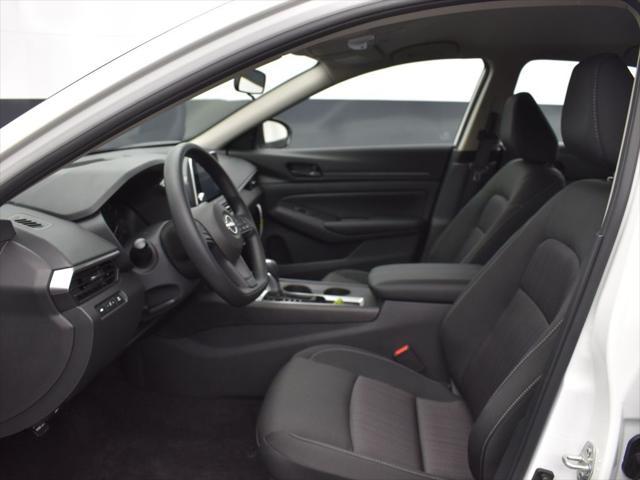new 2025 Nissan Altima car, priced at $25,889