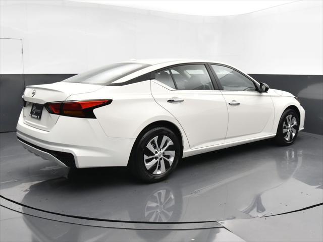 new 2025 Nissan Altima car, priced at $25,889