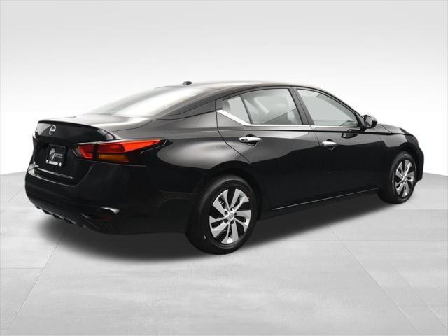 new 2025 Nissan Altima car, priced at $25,101