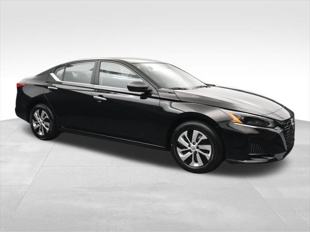 new 2025 Nissan Altima car, priced at $25,101